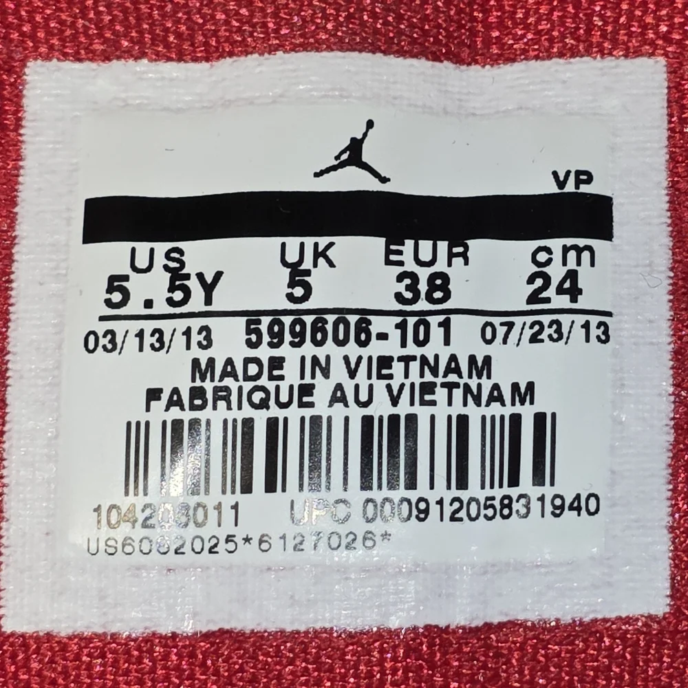 Jordan Flight Origin 3 White/White-Black Fire Red GS Size 5.5Y - Picture 2 of 10